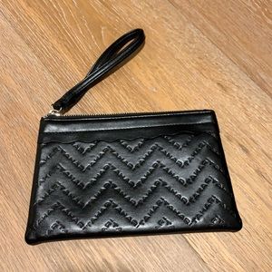 Tahari zippered wristlet black